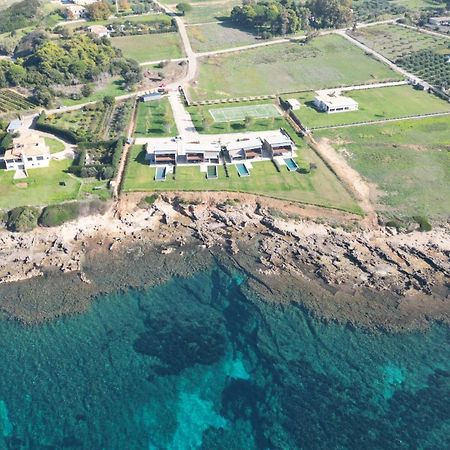 Real Life Homes Luxurious Seafront Villas Each With Their Own Private Pools Korakokhórion Esterno foto