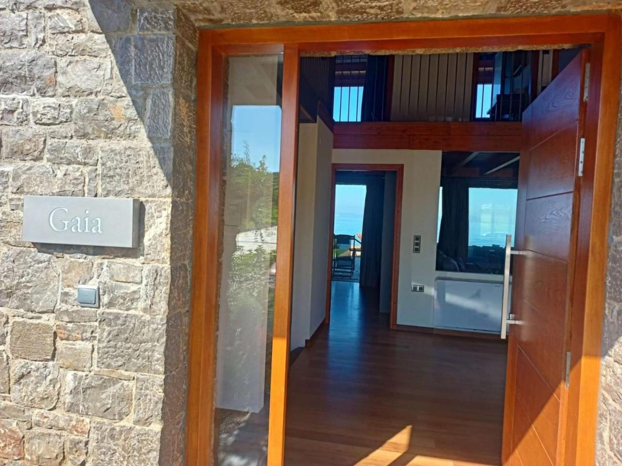 Real Life Homes Luxurious Seafront Villas Each With Their Own Private Pools Korakokhórion Esterno foto